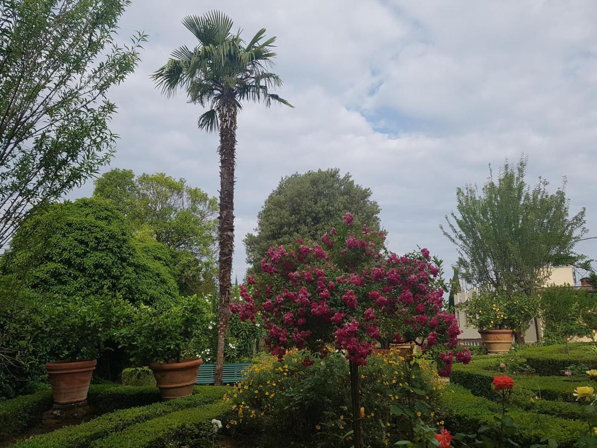 Villa Scacciapensieri Boutique Hotel Siena Esterno foto