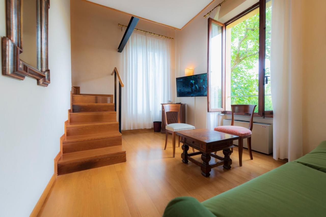 Villa Scacciapensieri Boutique Hotel Siena Esterno foto